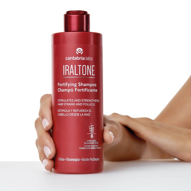 Iraltone_Champui_Fortificante_400_Mano_01