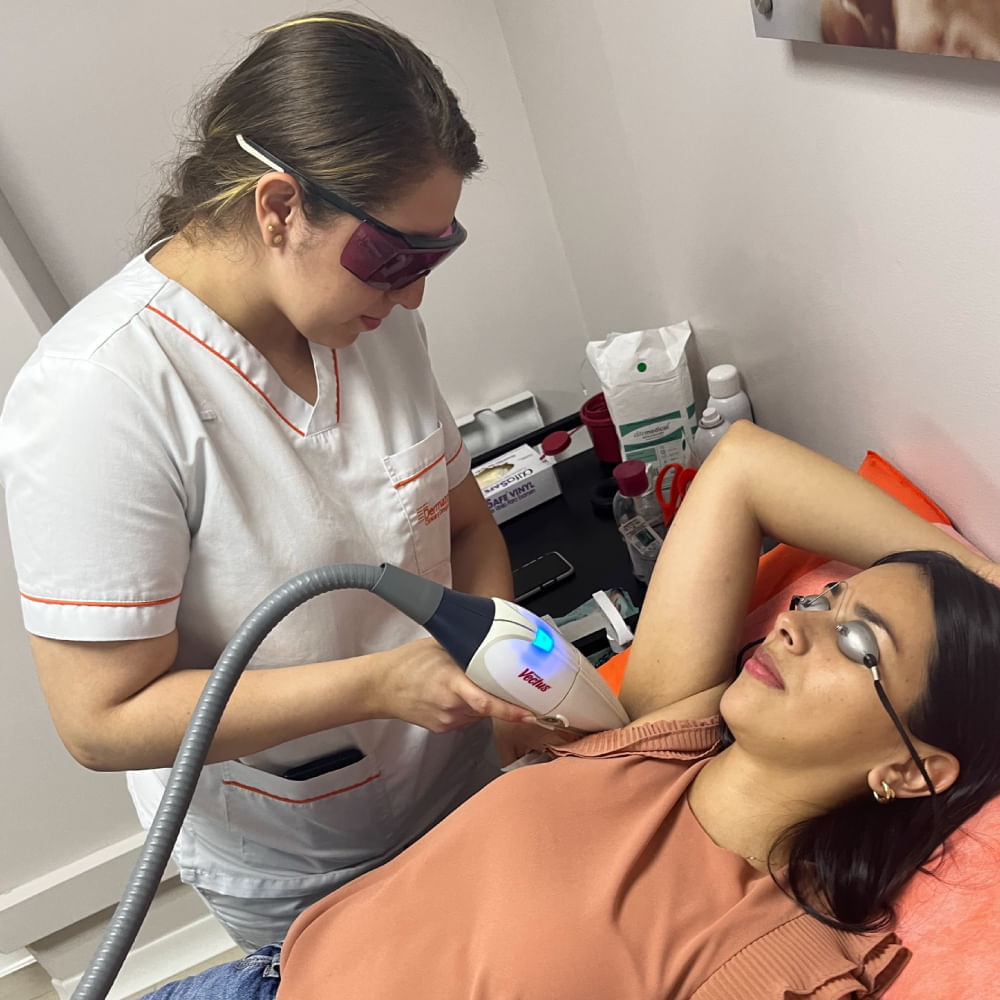 Manchas Oscuras Quitar Manchas De Axilas Con Laser Depilación